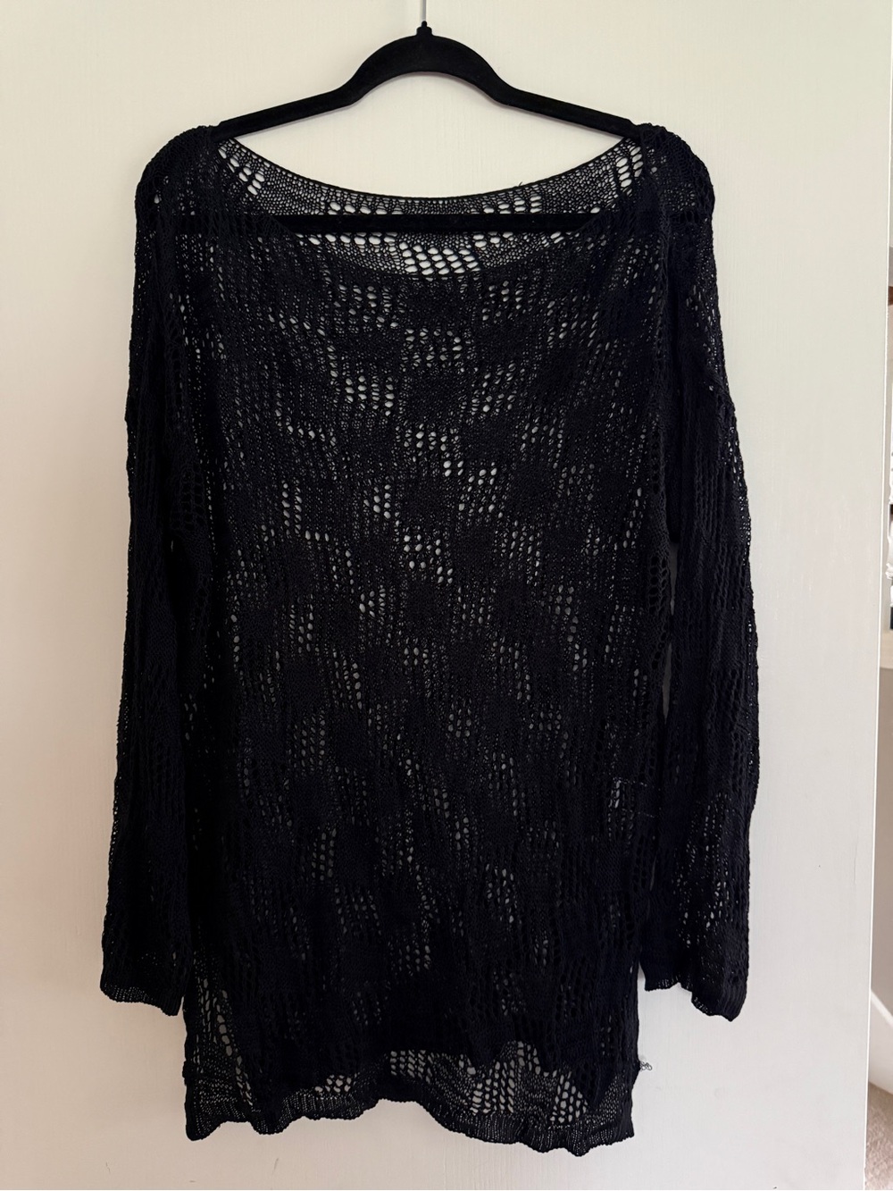 Black Open-Knit Lightweight Women’s dress/swimsuit coverup